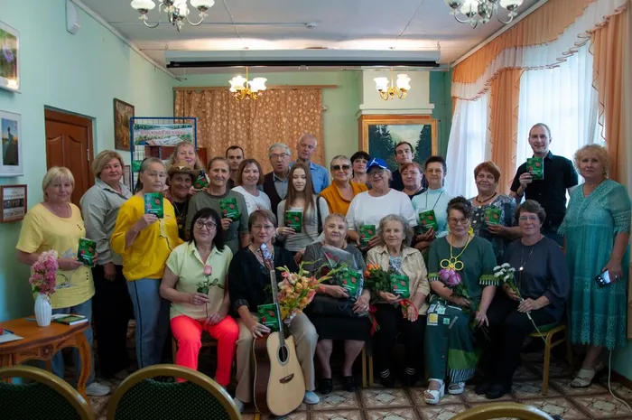КНИЖНАЯ "ПОЛЯНКА"