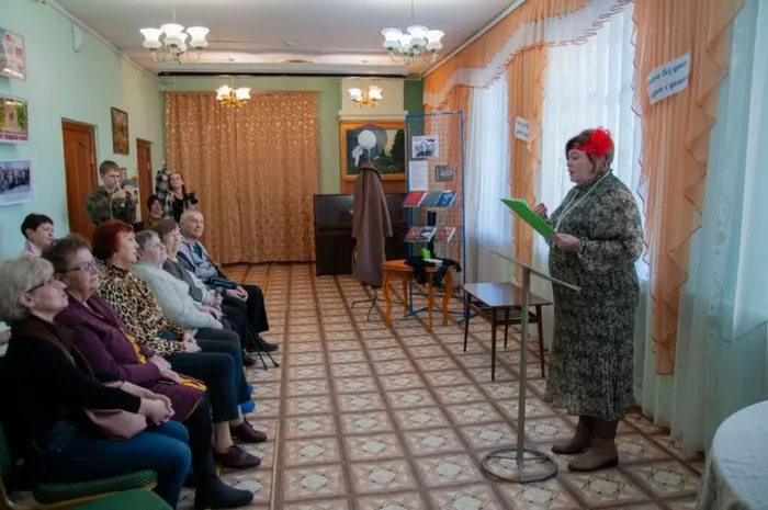 В БИБЛИОТЕКЕ…  НЕРВНЫЕ ЛЮДИ