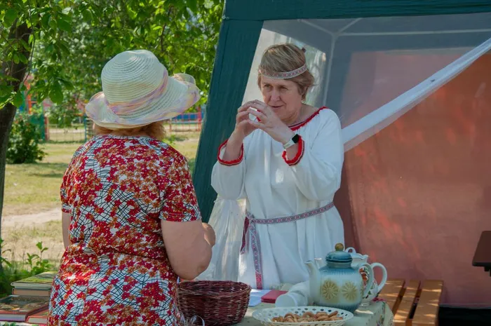 ДЕНЬ РОССИИ В ГОРОДСКОМ ПАРКЕ