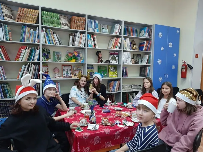 НОВОГОДНИЙ СЕРПАНТИН.