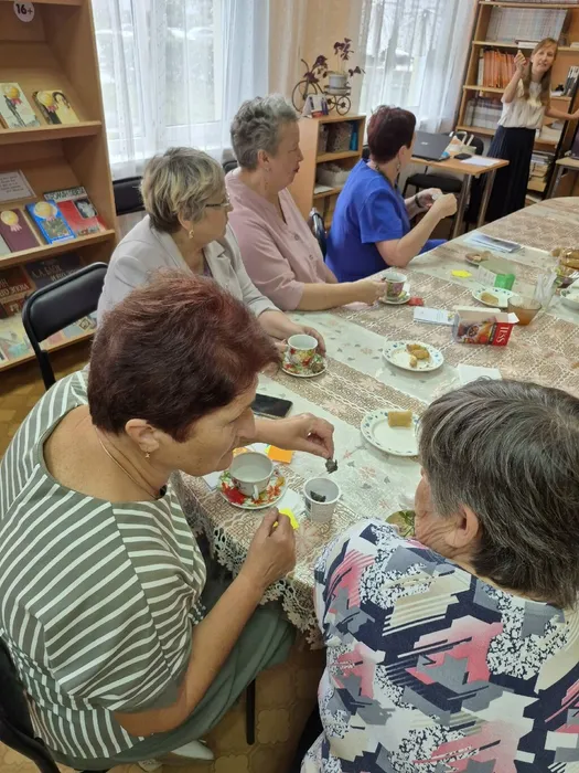 Посиделки для ветеранов культуры