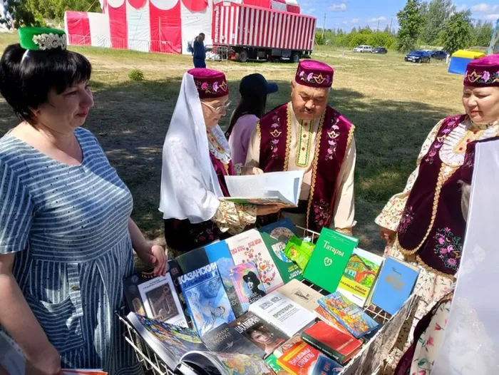 ПРАЗДНИК ДРУЖБЫ И ЕДИНЕНИЯ