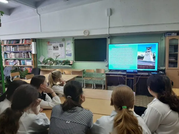 познавательный час «Воссоединение Крыма с Россией»