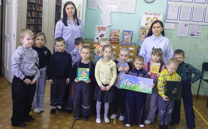 БИБЛИОТЕКА ВСТРЕЧАЕТ МАЛЕНЬКИХ ГОСТЕЙ
