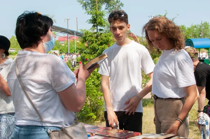 ДЕНЬ РОССИИ В ГОРОДСКОМ ПАРКЕ