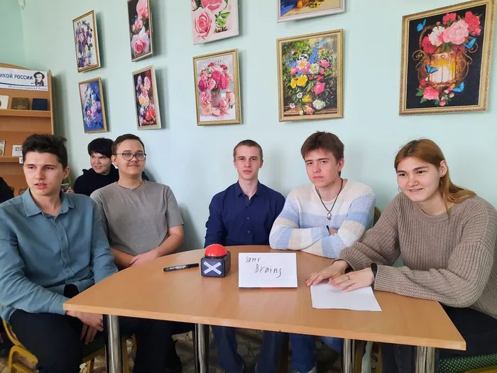 ПРОЙДЁМ ДОРОГОЮ ВОЙНЫ...