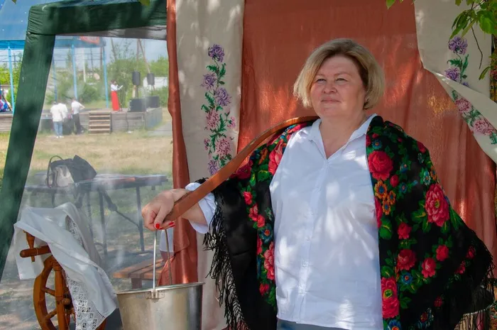 ДЕНЬ РОССИИ В ГОРОДСКОМ ПАРКЕ