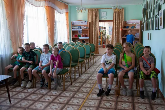 БИБЛИОТЕКА ИЗНУТРИ