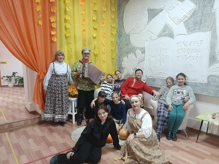 «ПОКРОВСКИЕ ПОСИДЕЛКИ»