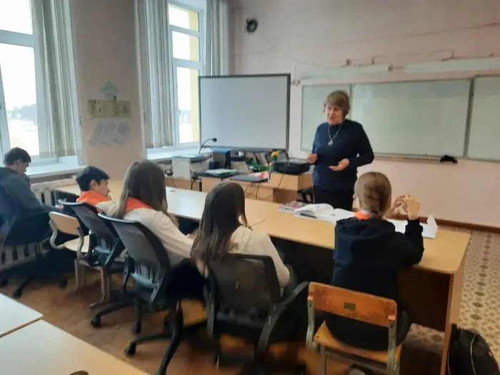 Познавательный час