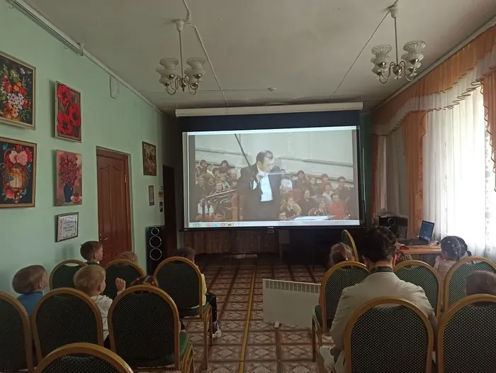 Музыка.. Дети.Рисунки.