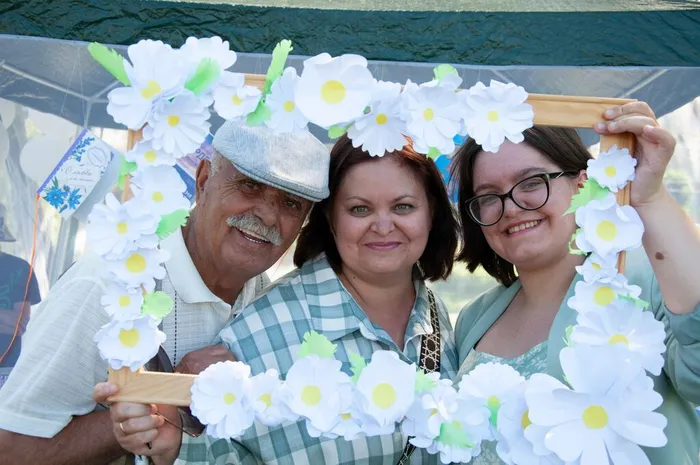 РОМАШКОВАЯ КАРУСЕЛЬ