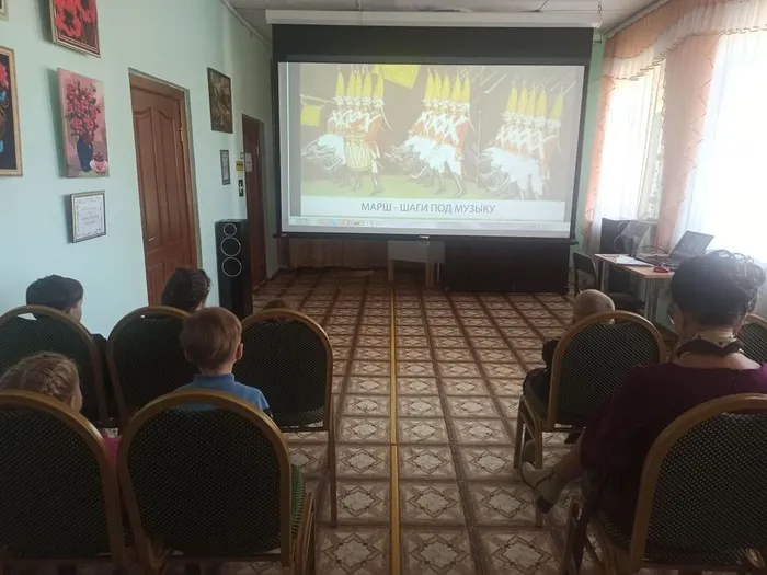 Марш, танец, песня!