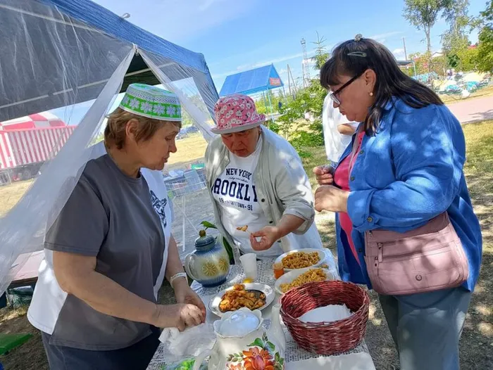 ПРАЗДНИК ДРУЖБЫ И ЕДИНЕНИЯ