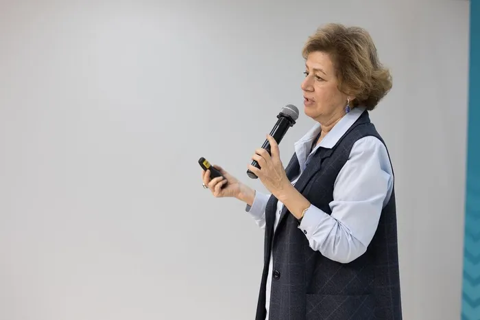 Дина Кирнарская